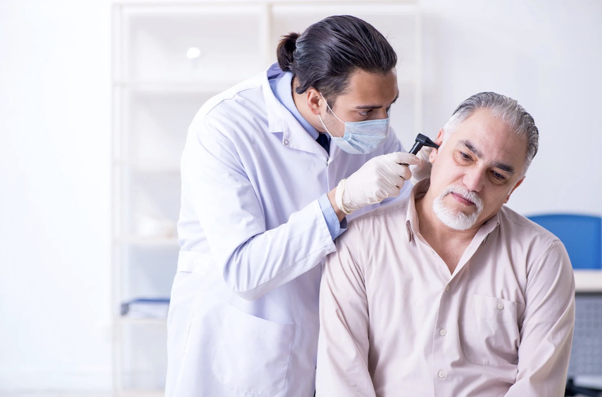 Коли потрібно звернутися до отоларинголога: типові симптоми та профілактика хвороб ЛОР-органів